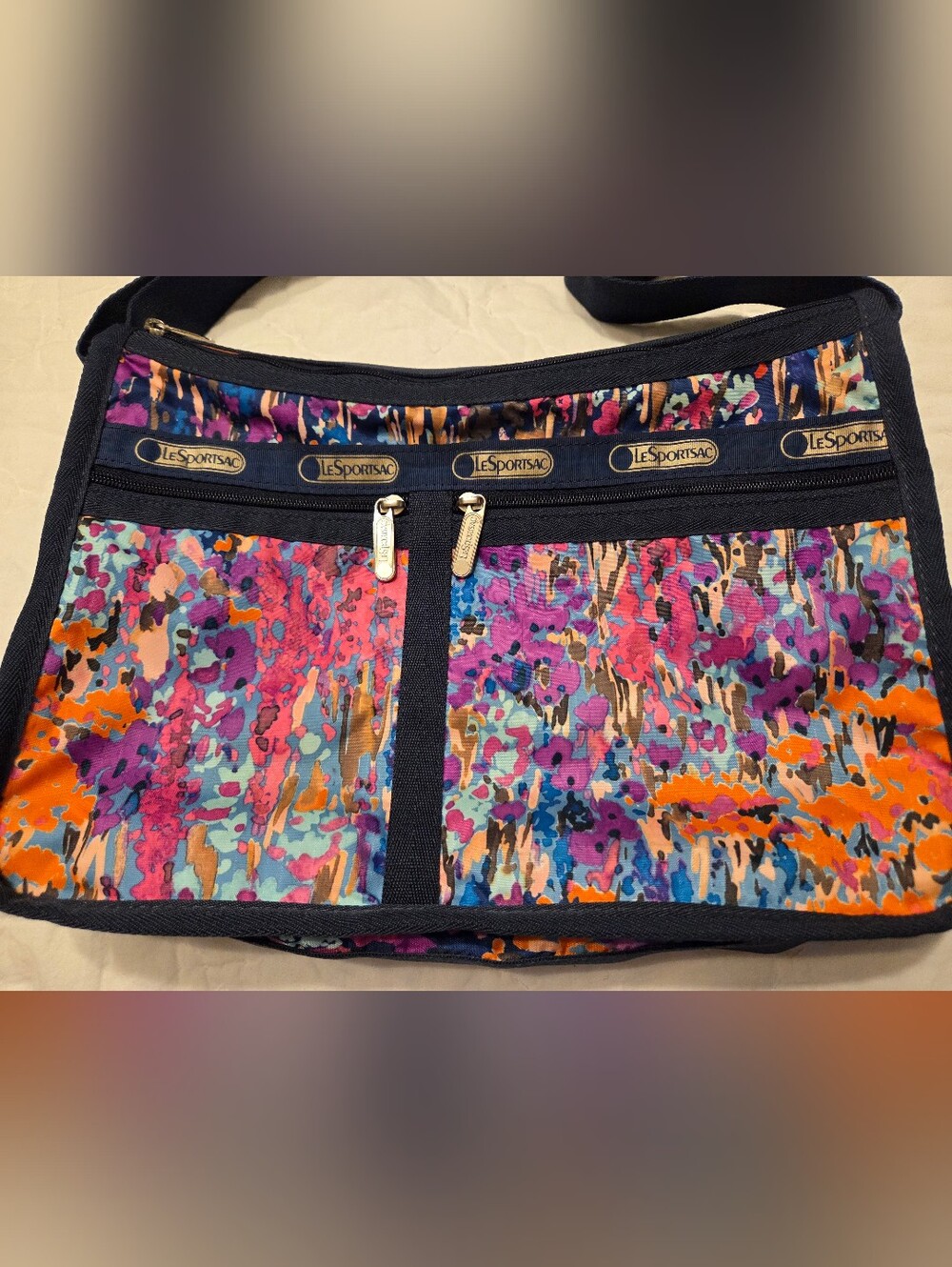 LeSportsac Deluxe Everyday Crossbody Bag "Magnificent" Print Vibrant Like New